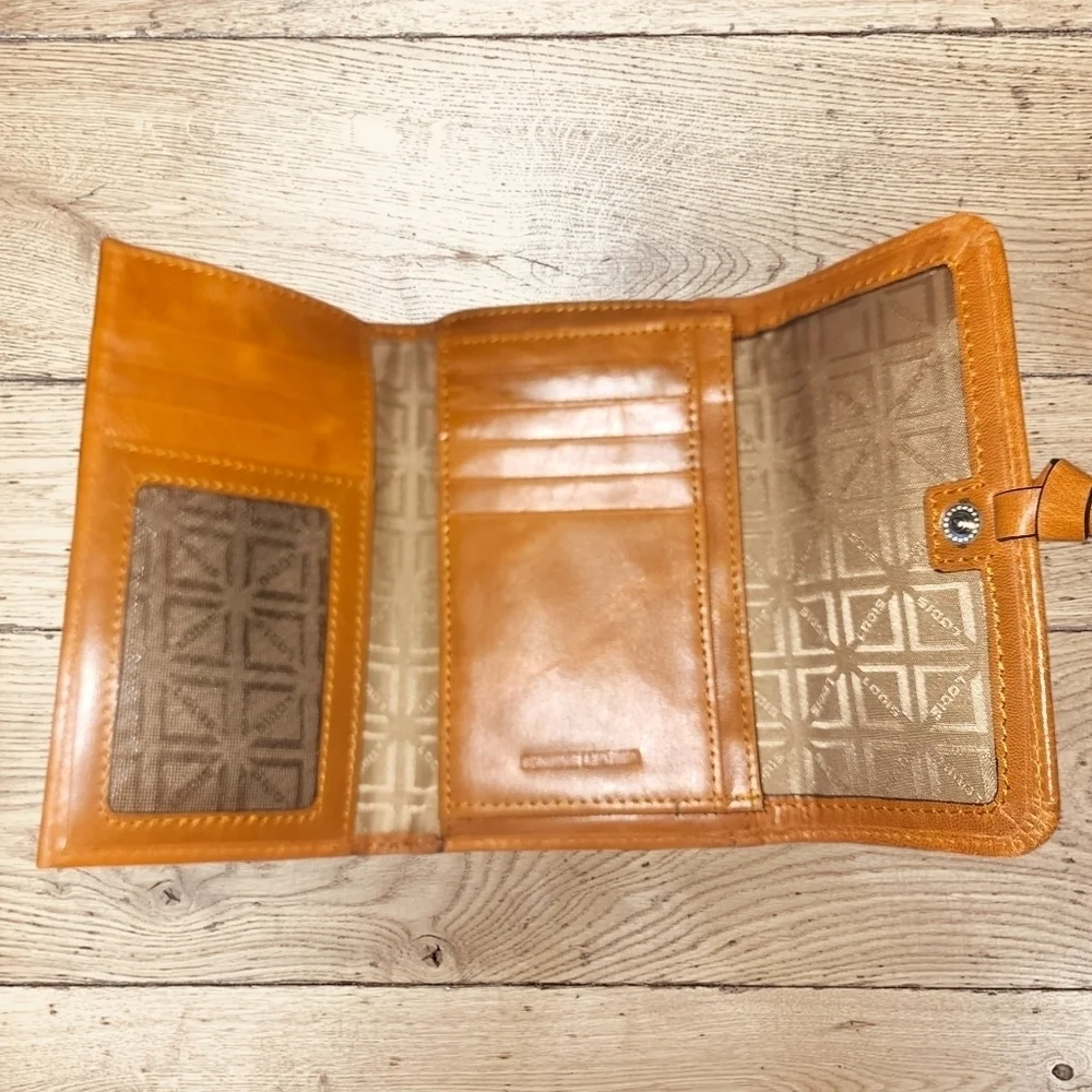 LODIS Medium Wallet.
